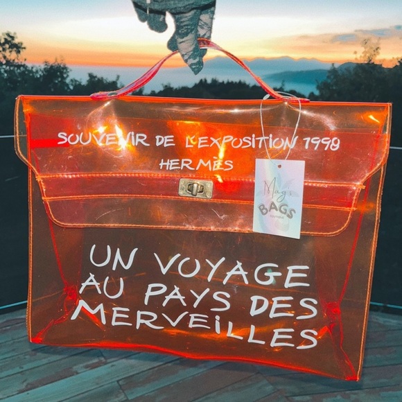 Hermès: Kelly Souvenir De L'Exposition PVC Beach Vinyl Tote Bag - Picture 1 of 16